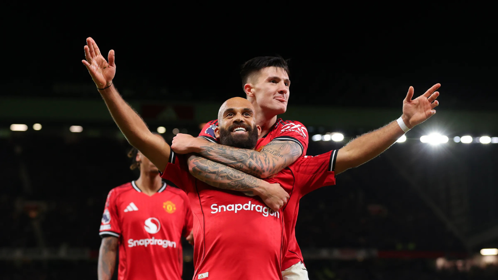 MU bùng nổ, vươn lên nhóm đầu Premier League mùa giải 2025/26